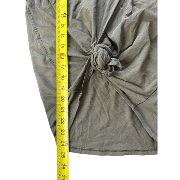 Lululemon Green Knot A Problem Long Sleeve Tie Front Top Dark Olive Sz 6 EUC - Picture 6 of 8